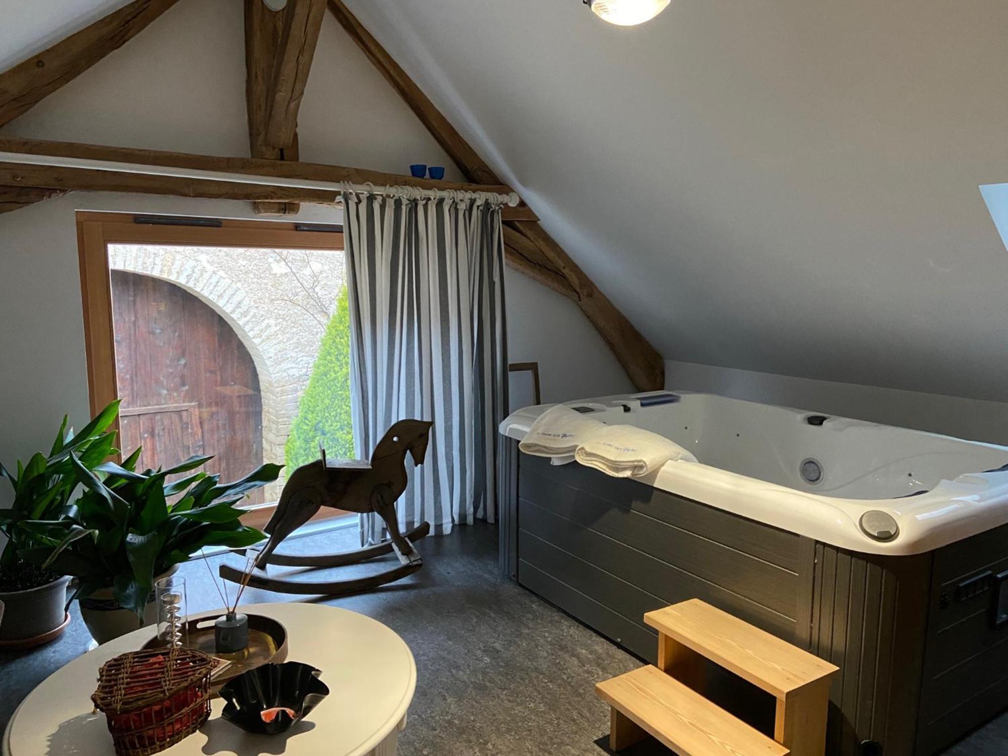 La Ferme Aux Glycines Hotel Aillevans Buitenkant foto
